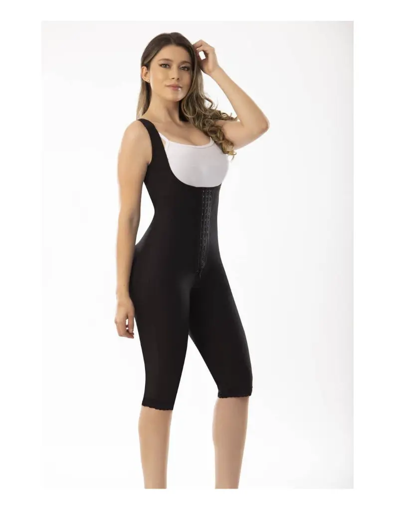 faja-lipoescultura-cierre-perineal-fp05183-4.webp