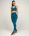 195607 Legging deportivo tiro alto con corte en glúteos tipo corazón